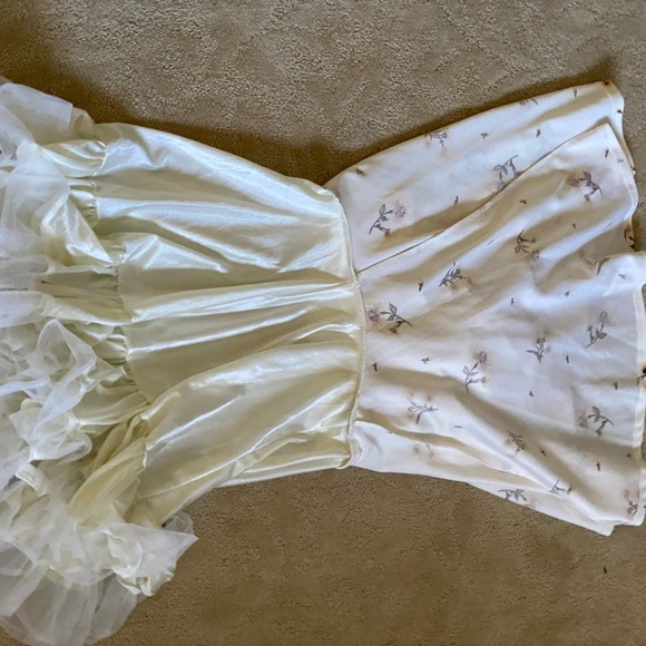 Yellow blouse - Picture 2 of 4